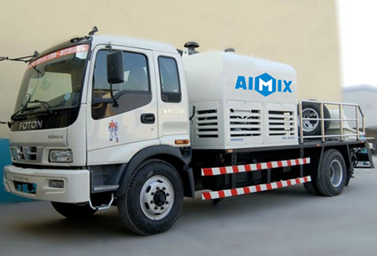 Concrete pump truck