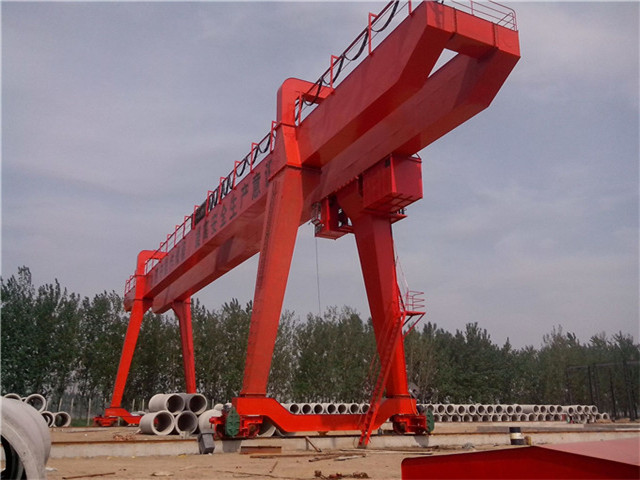 Purchase of double gantry cranes 50t