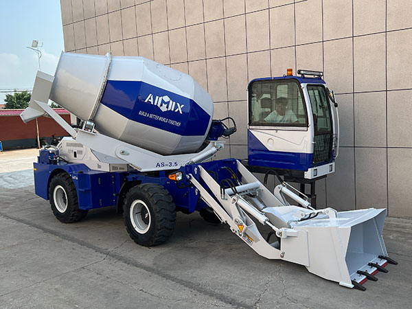 5 Reasons to Buy a Self Loading Concrete Mixer