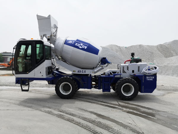 self loading mixer