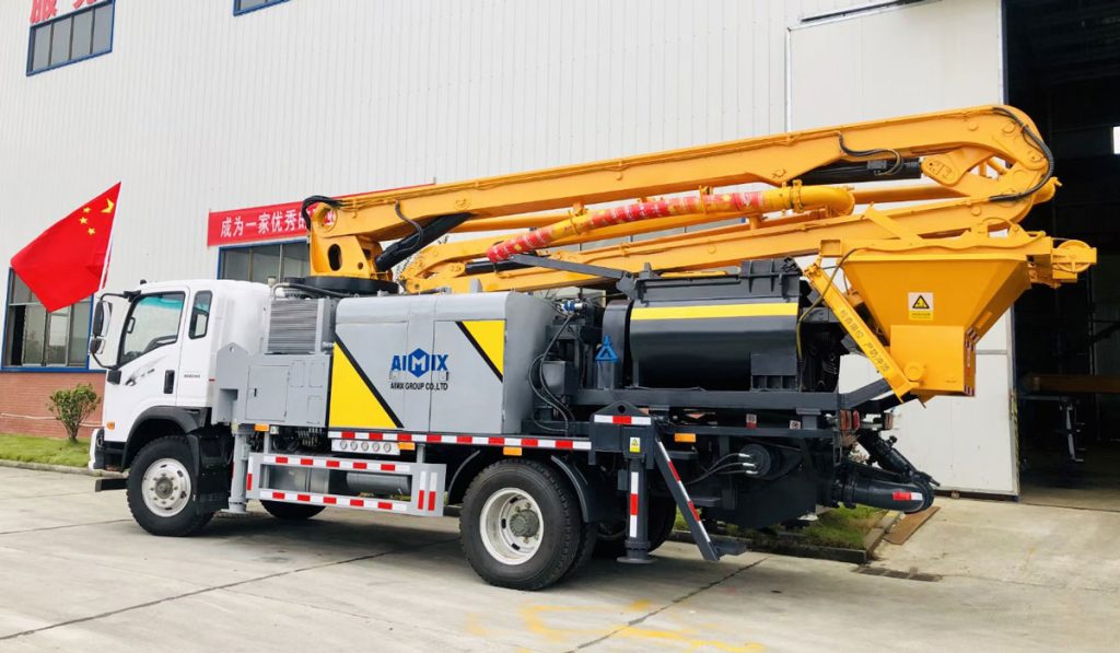 truck mounted concrete pump