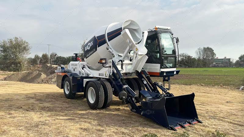 Self-Loading Concrete Mixer Truck