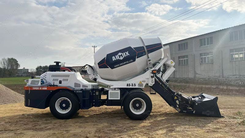 Self-Loading Concrete Mixer of 3.5m3